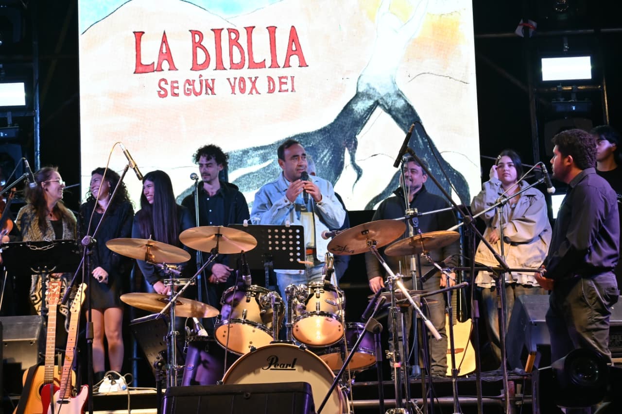 Iglesia Canta la Biblia 